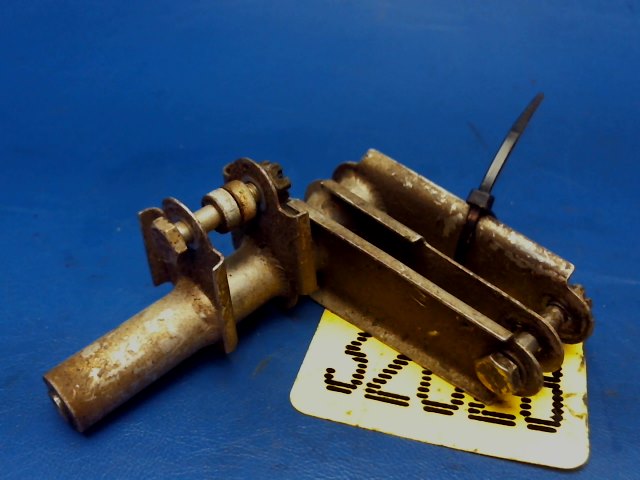 0862100-15 Cessna - BELLCRANK LH INBOARD-OUTBOARD