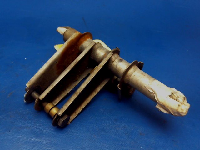 5025005-1 Cessna - Bellcrank - LH INBOARD INBOARD