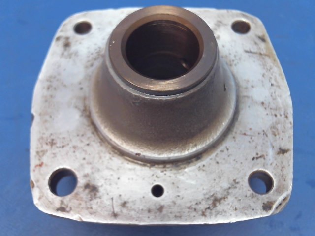 625935 Continental O-200 - Adapter Vacuum Pump