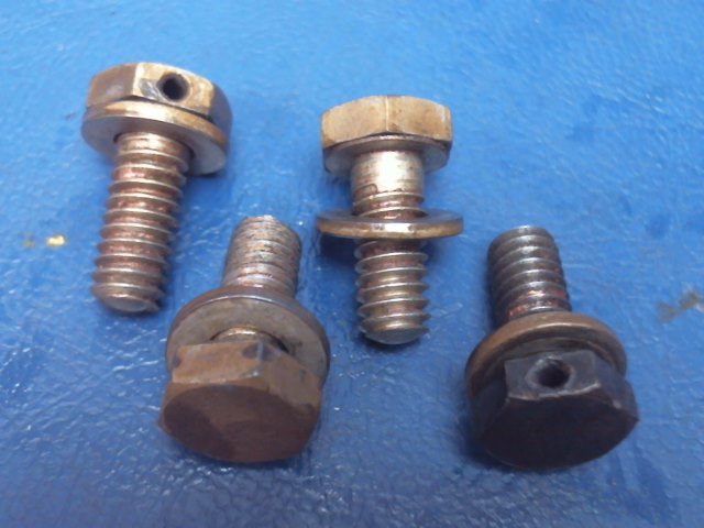 22537 Continental O-200 - Screw 1/4 X 5/8 Inch Long (Oil Pump)