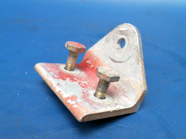 95799-00 Piper - BRACKET - Rudder sector left