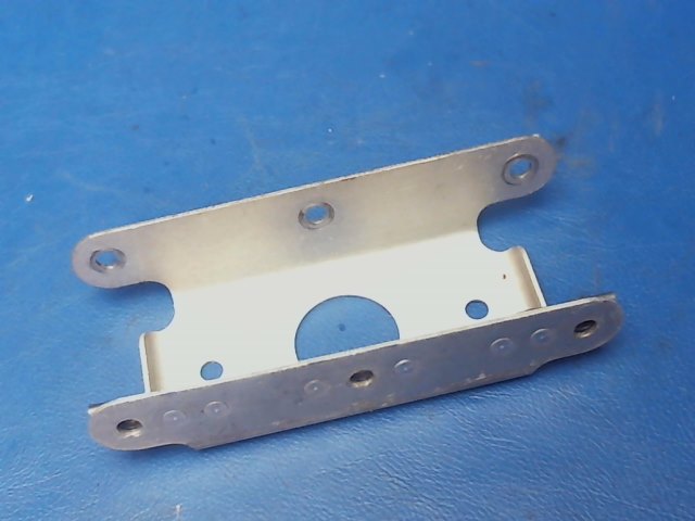37586-00 Piper - BRACKET assy - Engine controls