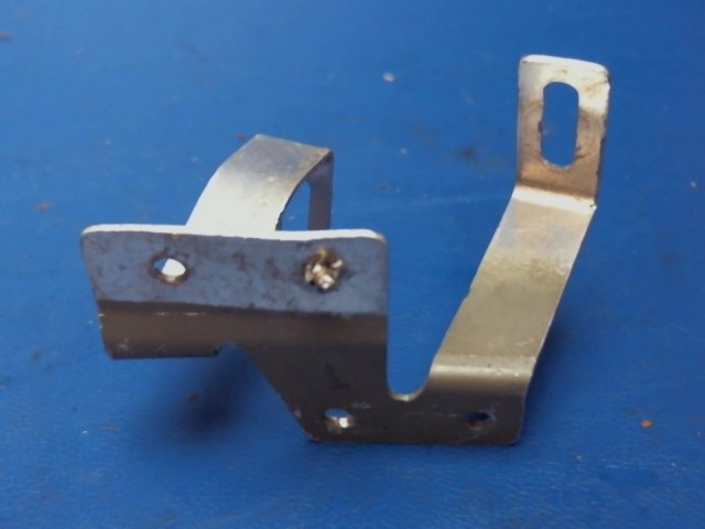 2113218-1 Cessna - Bracket - fuel valve