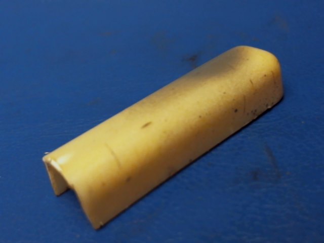 1211521-1 Cessna - COVER SEAL - PULLEY BRACKET