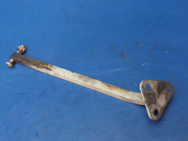 1411206-8 Cessna - Arm-Cabin Door Stop