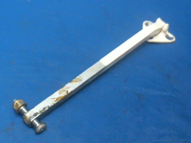 1411206-8 Cessna - Arm-RH Door Stop