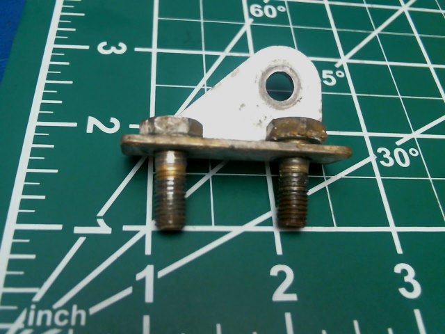 0510205-7 Cessna - Fitting-Seat Belt LH Inboard