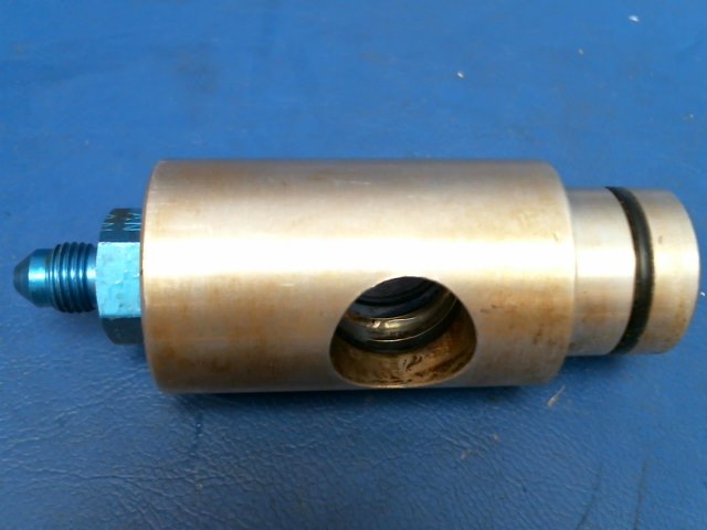 1241613-1 Cessna - Plug-Main Landing Gear