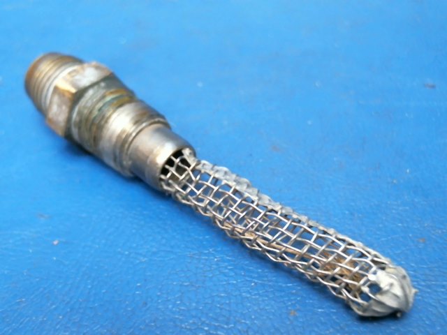 0422130 Cessna - STRAINER -FUEL TANK (FINGER)