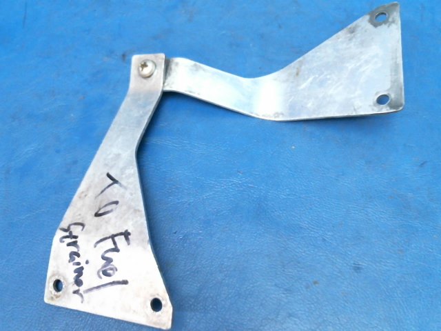 NPN Cessna - BRACKET-STRAINER CONTROL