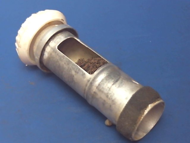 0413163-18 Cessna - OUTLET ASSEMBLY with Cap