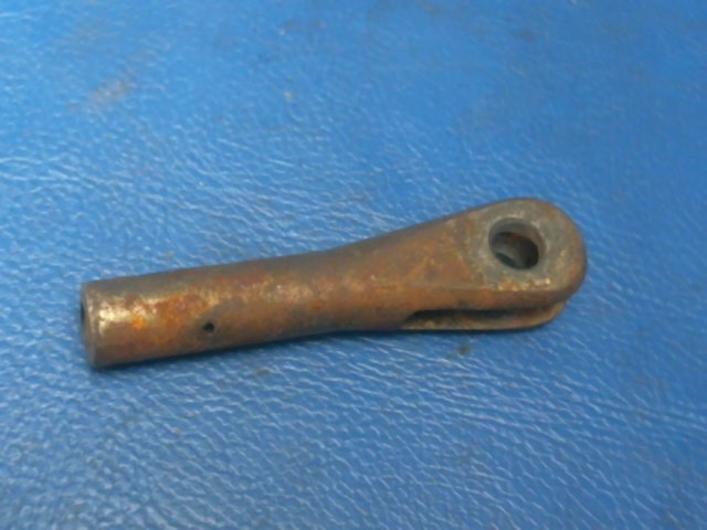 488 327 Piper - CLEVIS - (AN665-21R)