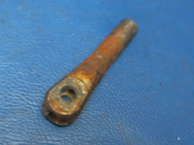 488 327 Piper - CLEVIS - (AN665-21R)