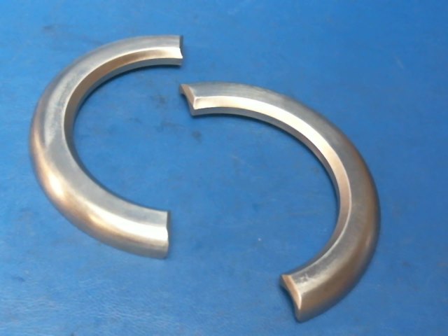 A-2202-A Hartzell - BEARING - BLADE SPIT (A-2202-A) 2 Halves