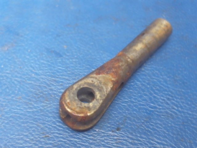 488 327 Piper - CLEVIS - (AN665-21R)