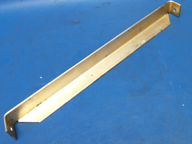 758 447 Piper - Bracket-Pitch Trim Servo(7B1967)