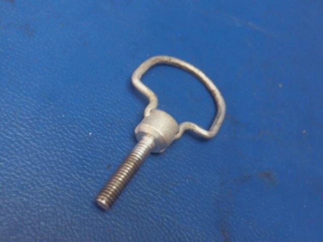 487 629 Piper - STUD-Coat Hanger (KM894-1A)