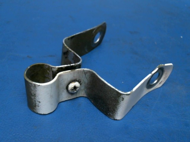 63332-03 Piper - CLIP- HOSE upper or lower
