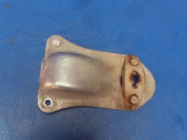 65889-00 Piper - Cup-Cowl Fastener