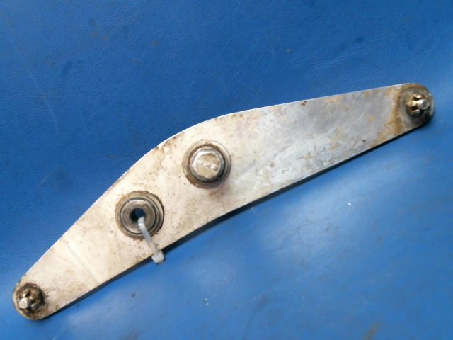 0513200-1 Cessna - BELLCRANK-ELEVATOR FORWARD