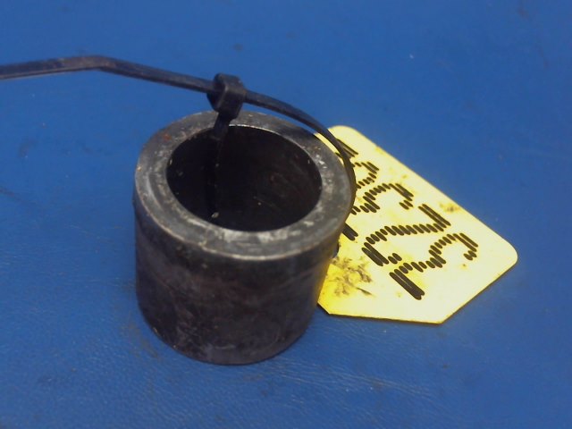 0543037-1 Cessna - SPACER-AXLE