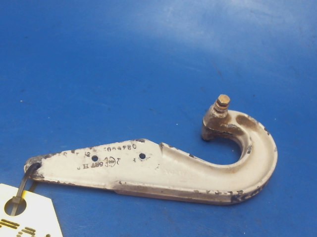 0826005-4 Cessna - ARM DOOR HINGE