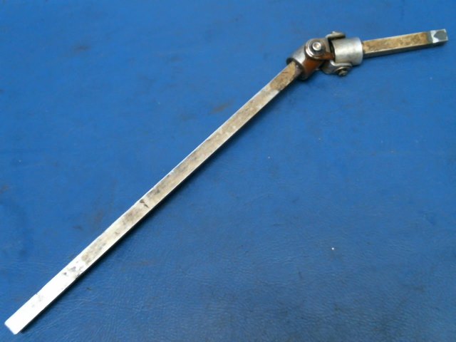 0511157-200 Cessna - SHAFT ASSEMBLY-FUEL SELECTOR VALVE