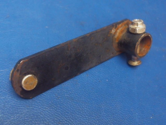 69092-00 3M - ARM ASSEMBLY - Fuel selector control
