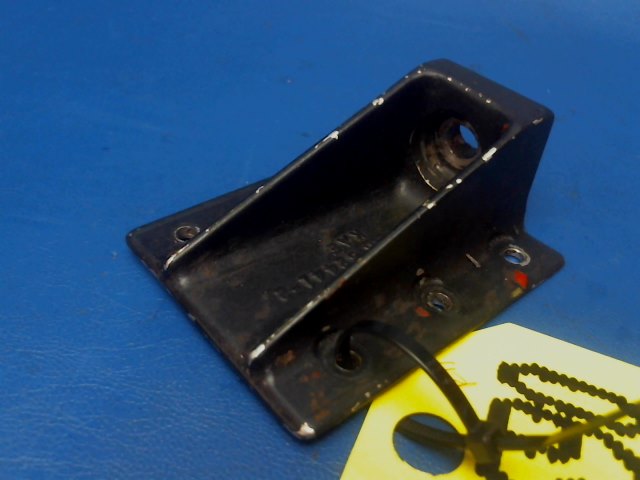 62441-01 Piper - FITTING - Engine lower RH