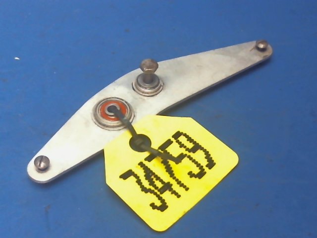 0513370-1 Cessna - BELLCRANK-ELEVATOR FORWARD