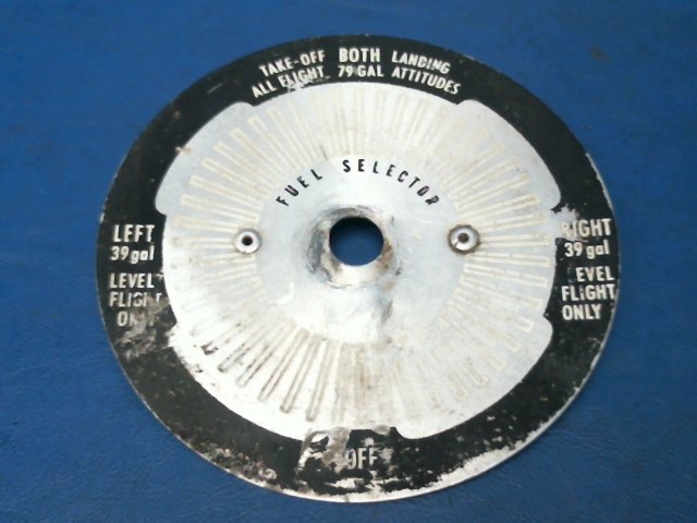 0716615-2 Cessna - PLACARD-FUEL SELECTOR EXTENDED RANGE