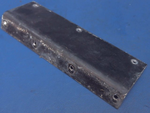 0513328-2 Cessna - BRACKET-BATTERY BOX LOWER