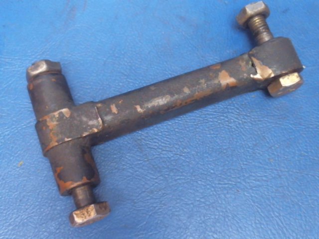 1767027-1 Cessna - STABILATOR LINK ASSEMBLY
