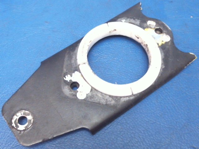 1713208-1 Cessna - BRACKET CONTROL TUBE