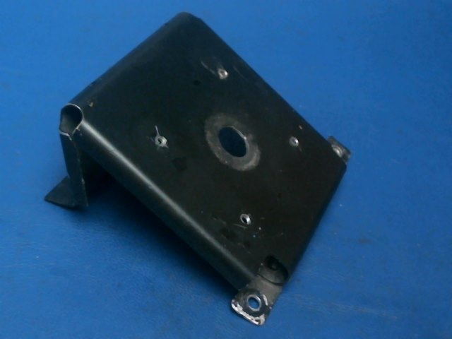 0511190 Cessna - BRACKET-FUEL SELECTOR (See Details)