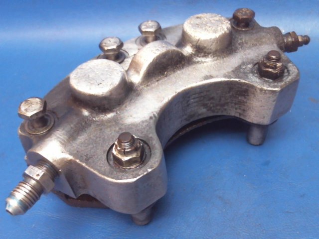 30-83A Piper - BRAKE ASSEMBLY (HEAVY DUTY) - Cracked at bolt hole
