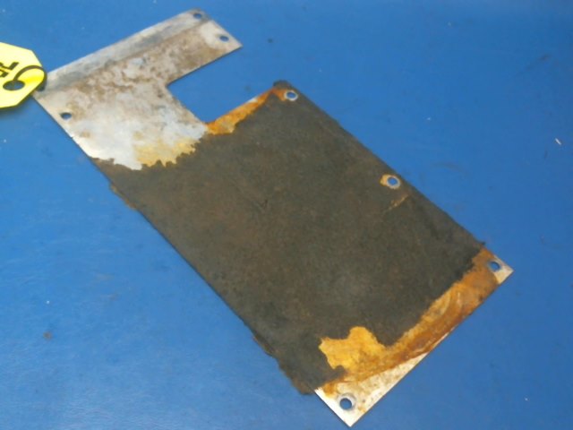 0713676-1 Cessna - COVER PLATE-TUNNEL FORWARD