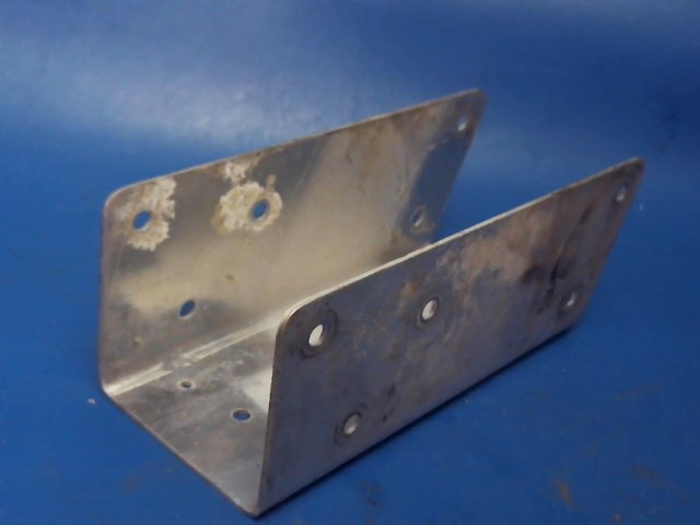 0411286 Cessna - STIFFENER-CONTROL Y BULKHEAD