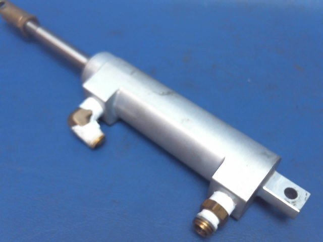 10-105 Cleveland - CLEVELAND MASTER BRAKE CYLINDER