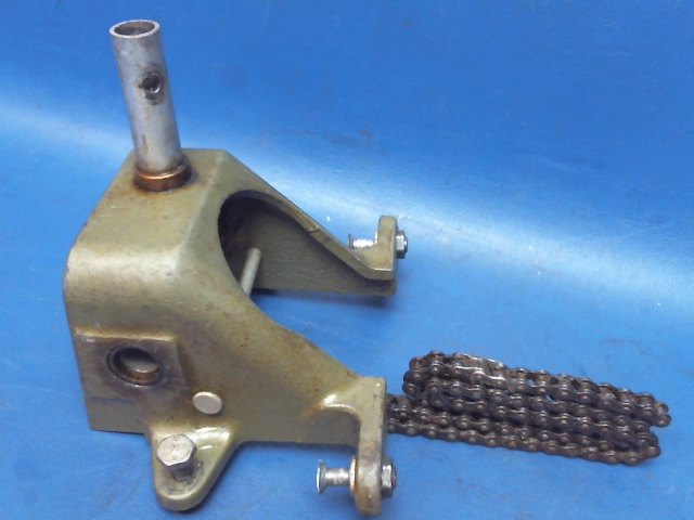 0841107-2 Cessna - BRACKET-EMERGENCY SYSTEM