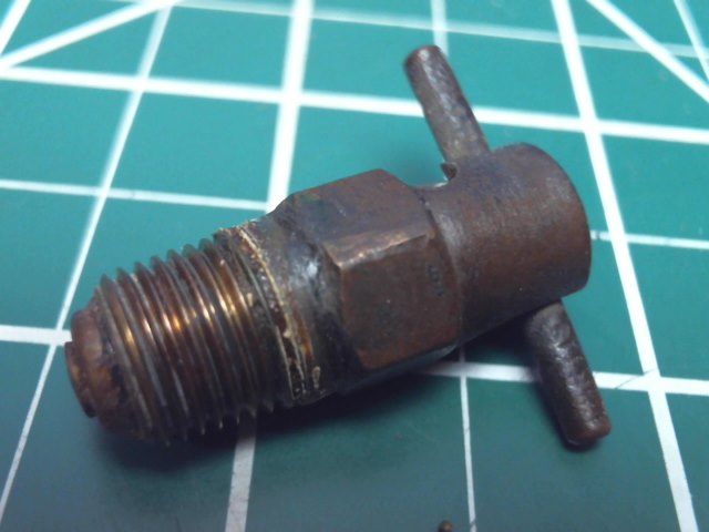492 022 Piper - VALVE - Drain (CCA-1550)