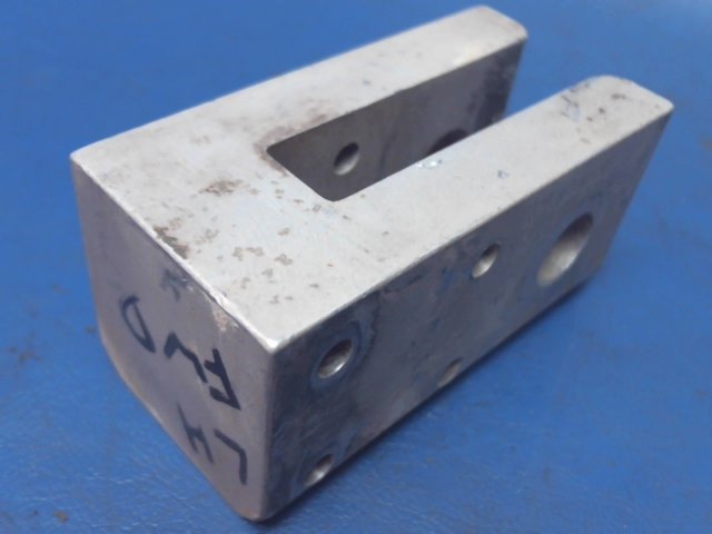 0411129 Cessna - BLOCK FUSELAGE SPAR BEARING