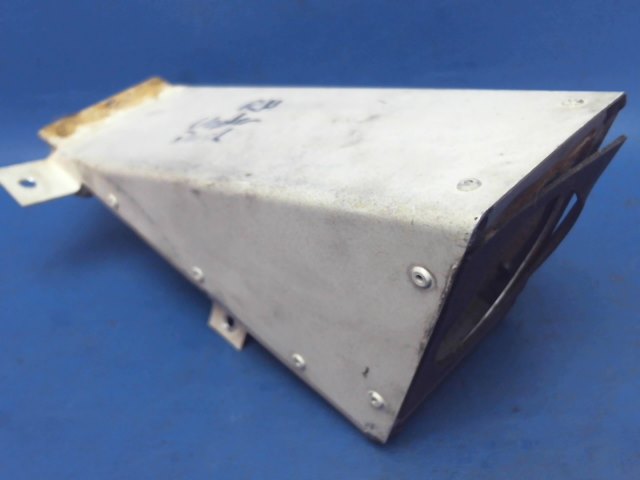 0413518-1 Cessna - DUCT- AIR VALVE
