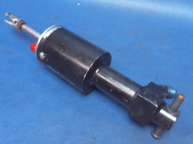 0861710-1 Cessna - Brake Cylinder - RH - FSO 0861710-5