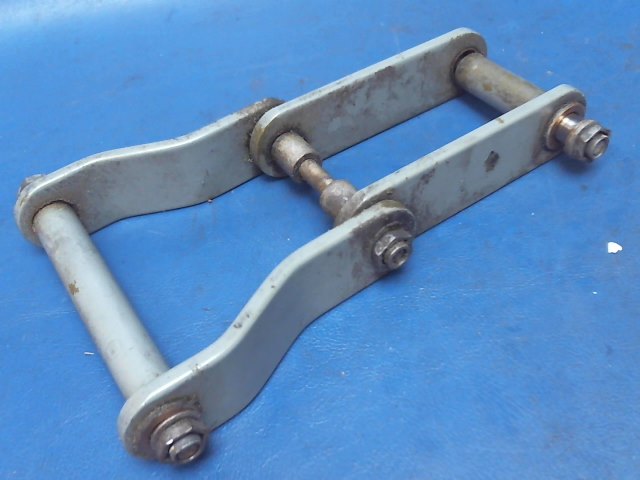 NPN Cessna - LINK OUTBOARD FLAP INBOARD LINKS
