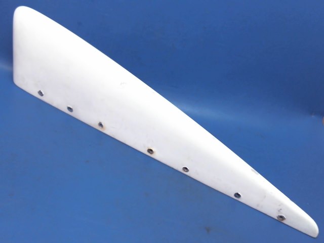 0832120-1 Cessna - TIP - Elevator - FIBERGLASS