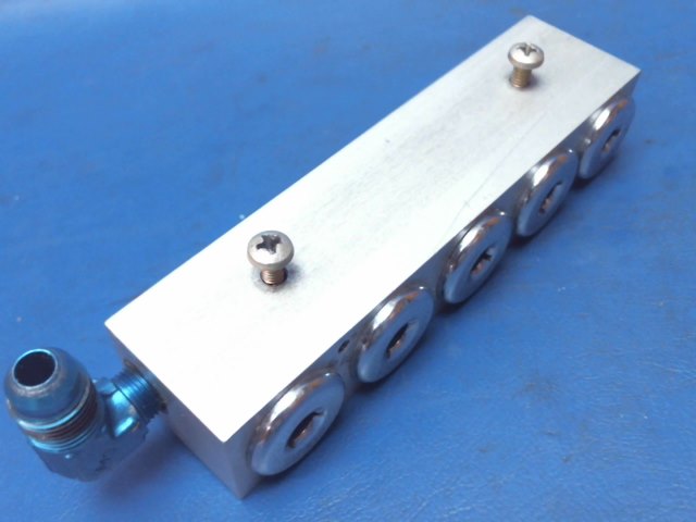 8802-12 Beechcraft - MANIFOLD OXYGEN OUTLET