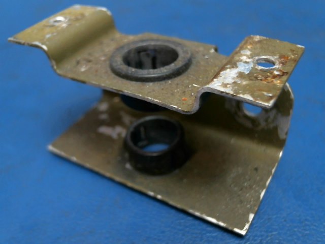 0500242-2 Cessna - BRACKET-FUEL SELECTOR GUIDE