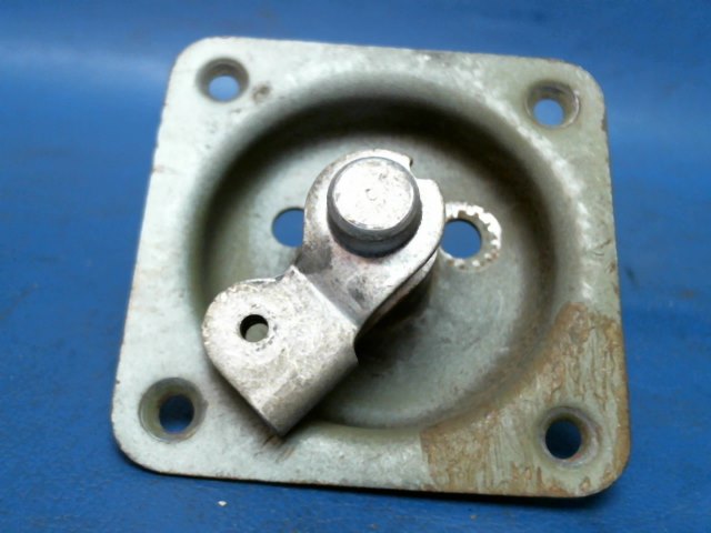 0413195-3 Cessna - PLATE ASSEMBLY-DOOR HANDLE BEARING