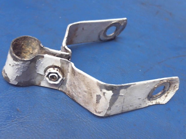 63332-03 Piper - Clamp-Brake Hose (cracked)